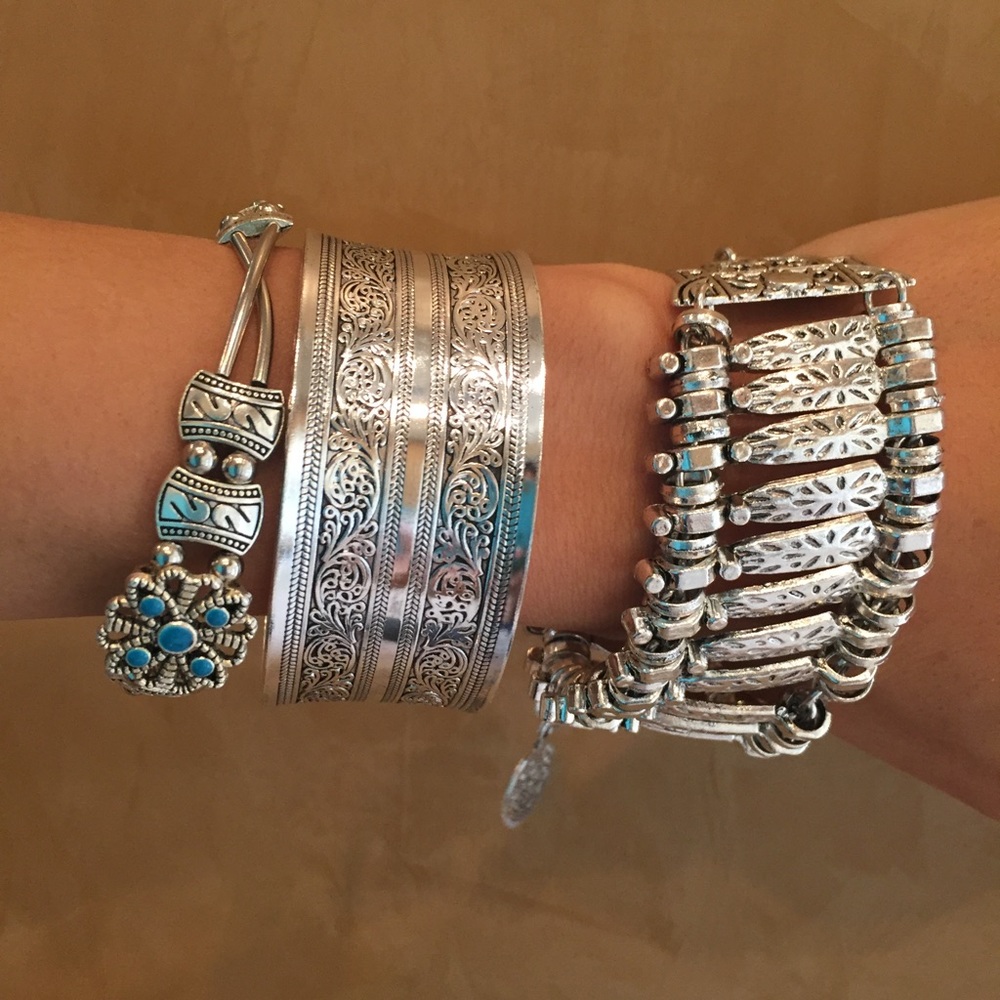 Brand new tibetan silver bracelet - Picture 2 of 10